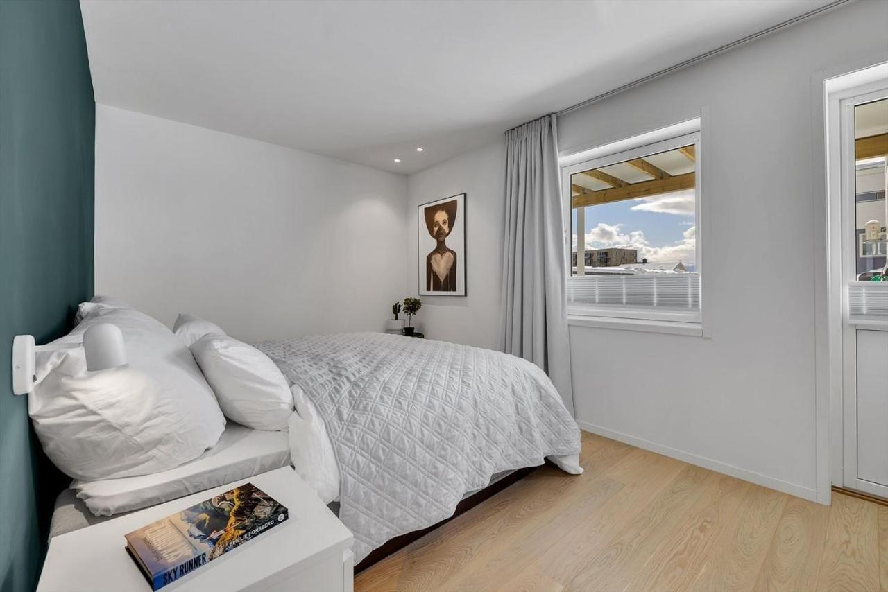 Kais Sauna, Jacuzzi, Cinema And Balcony House! Central Location Tromsø Kültér fotó