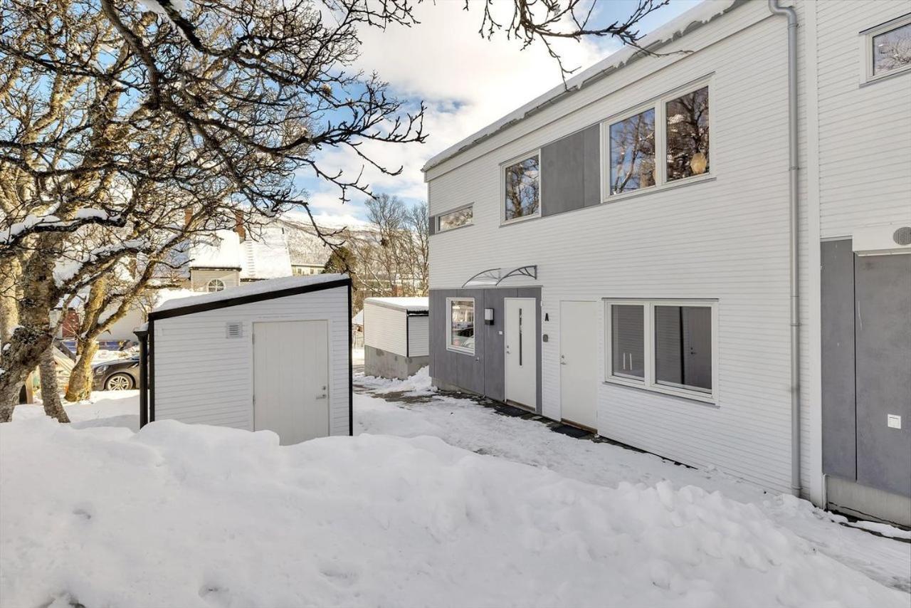 Kais Sauna, Jacuzzi, Cinema And Balcony House! Central Location Tromsø Kültér fotó